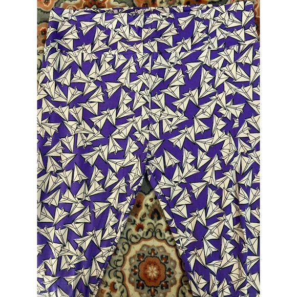 LulaRoe Paper Airplane Print LEGGINGS *Purple* One Size (2-10) women's Pants Com - Picture 3 of 5